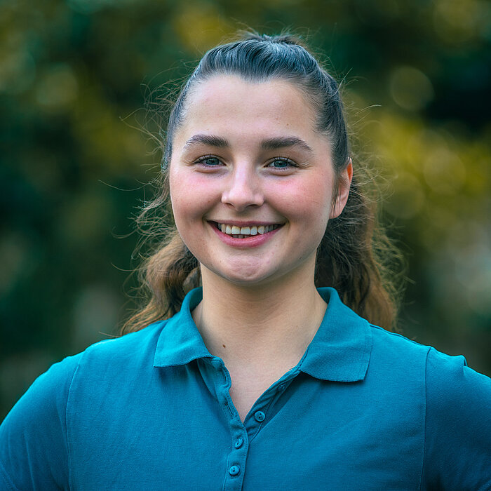 Portrait von Linda Seufzer - Physiotherapeutin